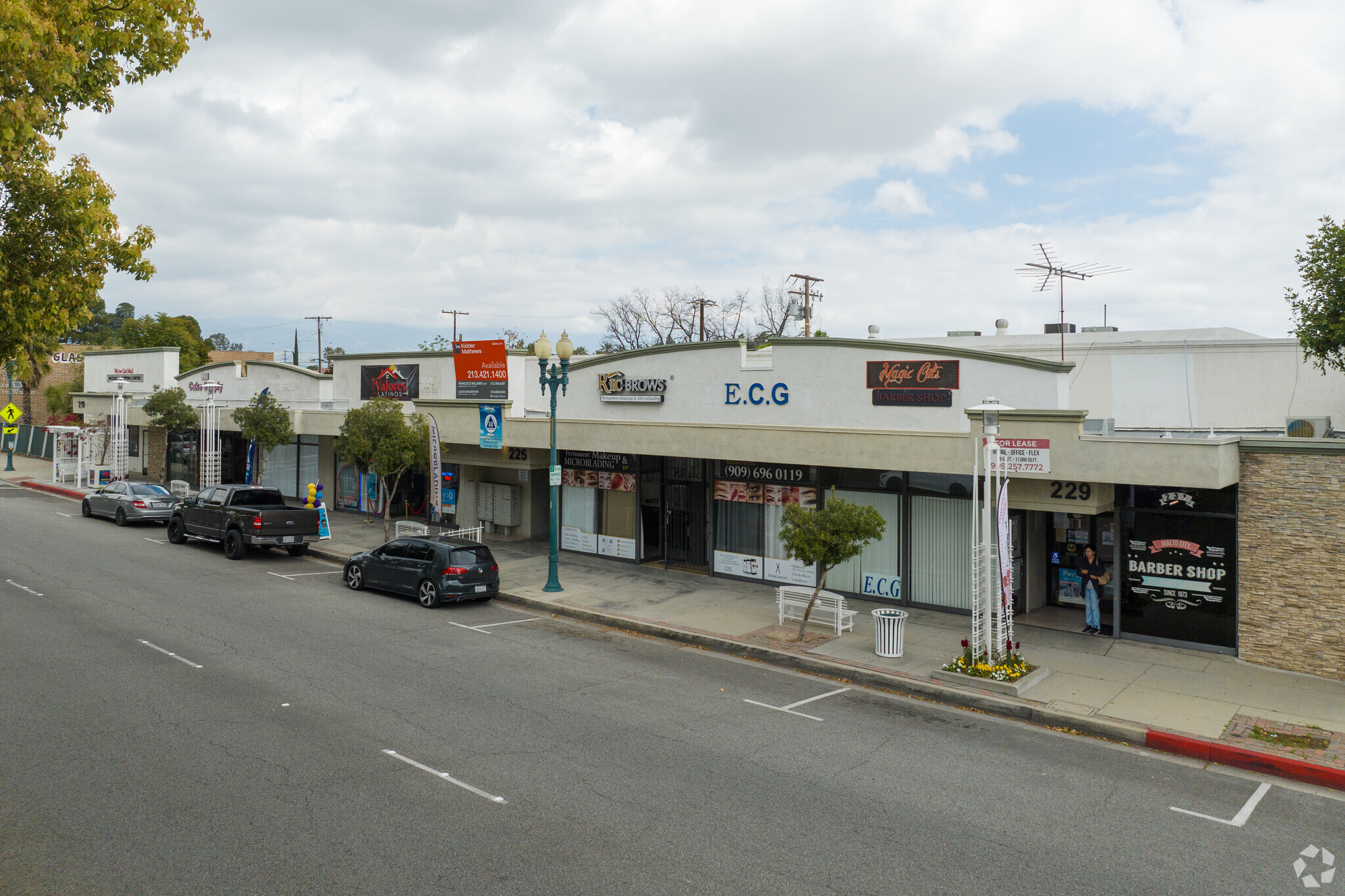 211-230 S Riverside Ave, Rialto, CA for sale Primary Photo- Image 1 of 1