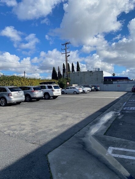 5035 W Rosecrans Ave, Hawthorne, CA for sale - Building Photo - Image 3 of 8