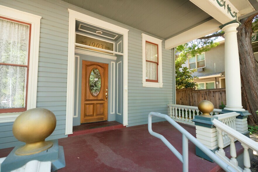 1903 21st St, Sacramento, CA à louer - Photo du bâtiment - Image 2 de 19
