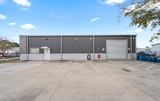 Plus de détails pour 7790 Industrial Rd, Melbourne, FL - Industriel à vendre