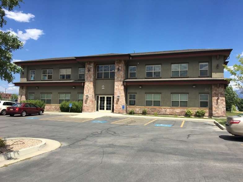 7478 S Campus View Dr, West Jordan, UT à louer - Photo du bâtiment - Image 3 de 12