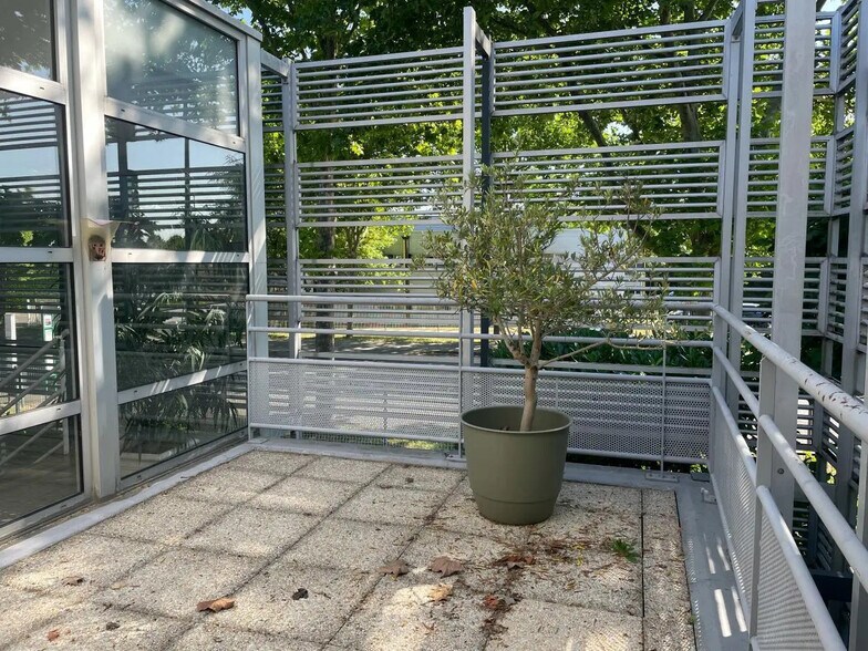 Flex dans Bondoufle à louer - Photo du bâtiment - Image 3 de 11