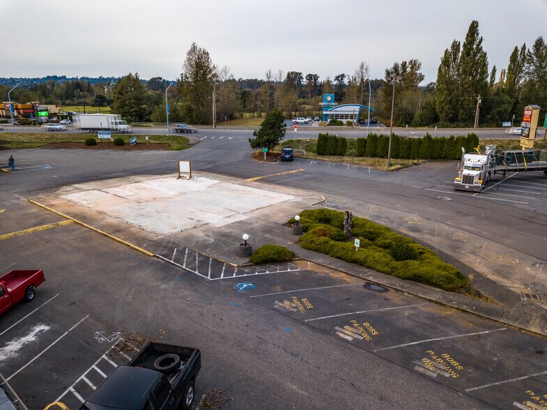 1781 Main St, Ferndale, WA à louer - Photo du bâtiment - Image 3 de 7