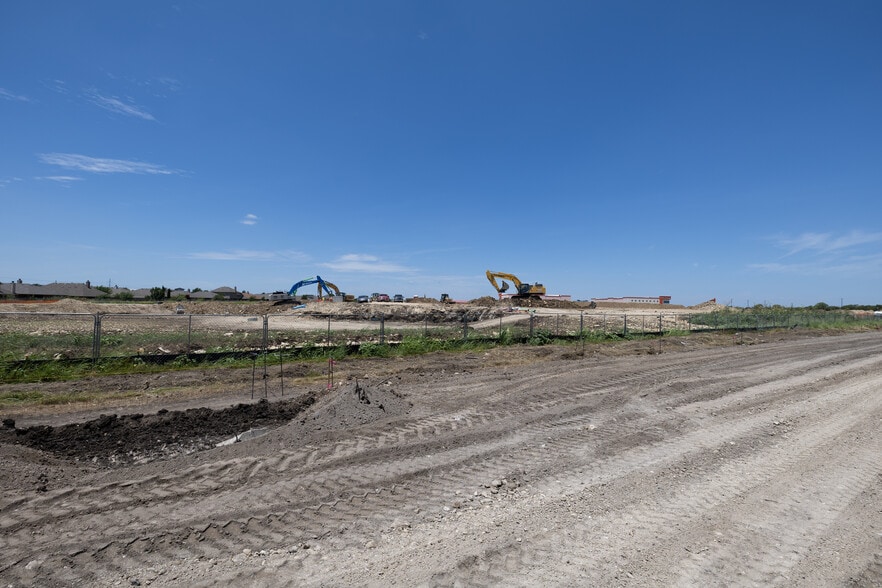 6001 Old Decatur Rd, Fort Worth, TX for sale - Construction Photo - Image 2 of 4