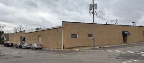 220 4th Ave, Rochelle, IL à louer - Photo du bâtiment - Image 2 de 31