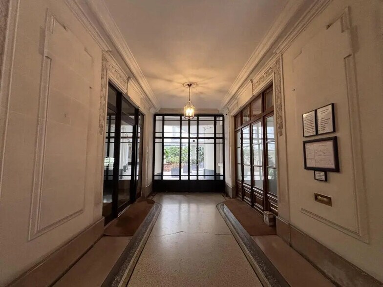 46 Avenue Des Ternes, Paris for lease - Building Photo - Image 2 of 13