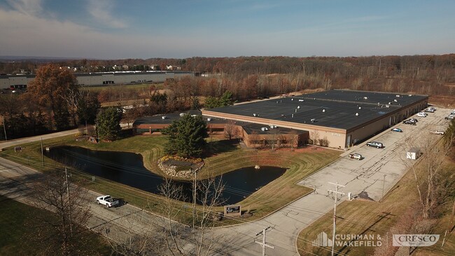 Plus de détails pour 1333 E Highland Rd, Macedonia, OH - Industriel à louer