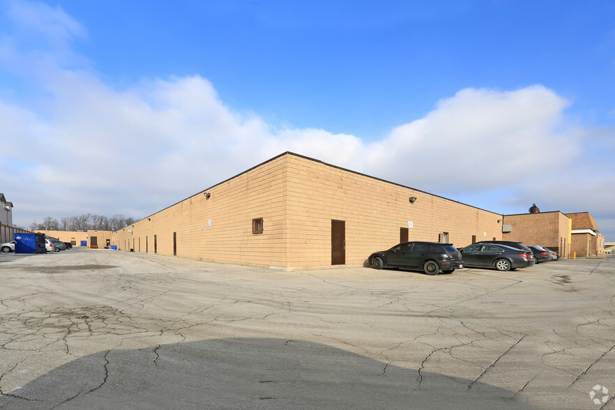 700 Strasburg Rd, Kitchener, ON for lease - Building Photo - Image 2 of 2