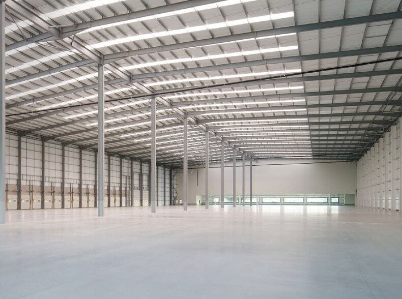 Beddington Ln, Croydon for lease - Building Photo - Image 3 of 24