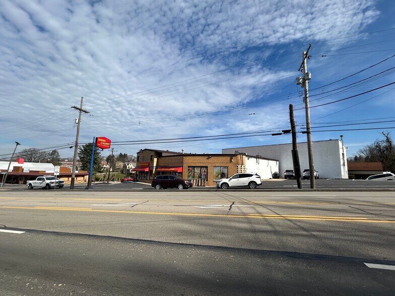 5401-5411 Clairton Blvd, Pittsburgh, PA à vendre - Photo du bâtiment - Image 2 de 4