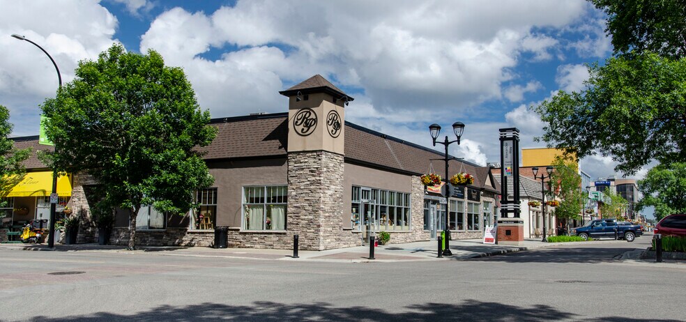 4804-5008 54 Av, Red Deer, AB à vendre - Photo du bâtiment - Image 1 de 4