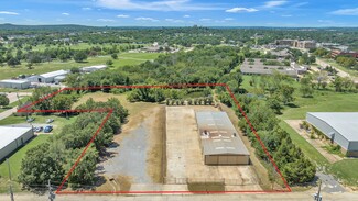 Plus de détails pour 815 E Industrial Rd, Mcalester, OK - Industriel à louer