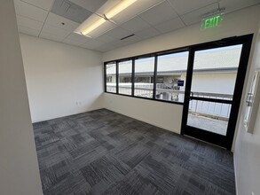 5500 Ming Ave, Bakersfield, CA for lease Interior Photo- Image 2 of 5
