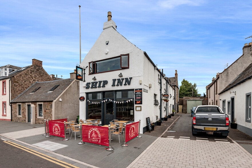 121 Fisher St, Broughty Ferry for sale - Primary Photo - Image 1 of 5