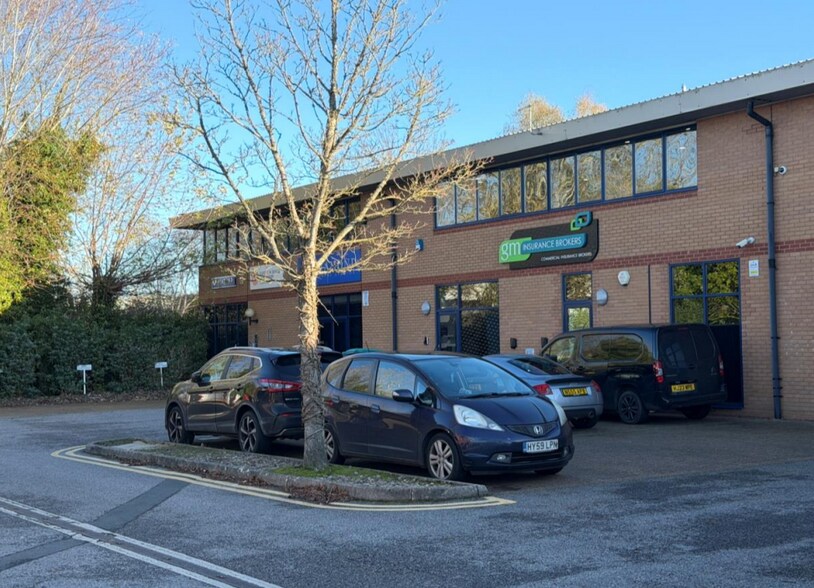 Lustleigh Close, Exeter à louer - Photo du bâtiment - Image 1 de 2