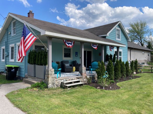 6170 N US 31 Hwy, Williamsburg, MI à vendre - Photo du bâtiment - Image 2 de 54