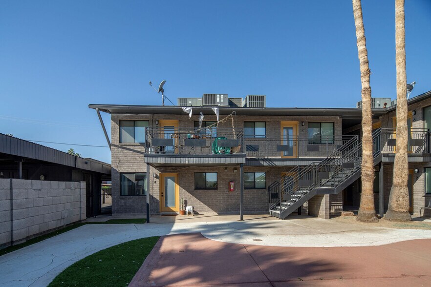 4119 N 11th Ave, Phoenix, AZ à vendre - Photo du bâtiment - Image 3 de 22