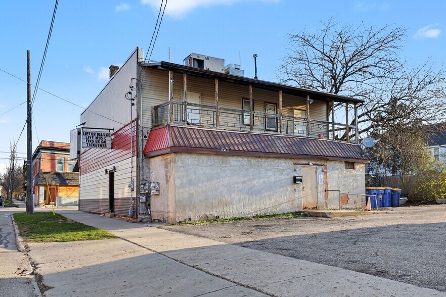 760 Butterworth St SW, Grand Rapids, MI à vendre - Photo du bâtiment - Image 3 de 28