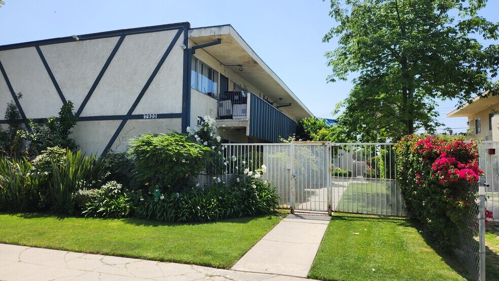17920 Schoenborn St, Northridge, CA à vendre - Photo du bâtiment - Image 2 de 5