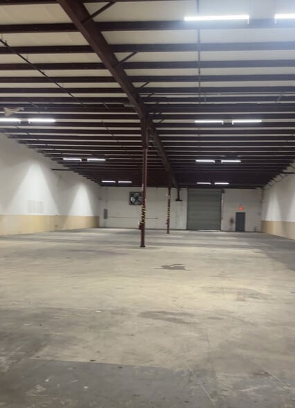227 Power Ct, Sanford, FL for lease - Building Photo - Image 3 of 16
