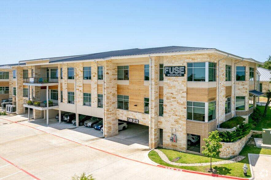 14425 Falcon Head Blvd, Austin, TX à louer - Photo du bâtiment - Image 3 de 16