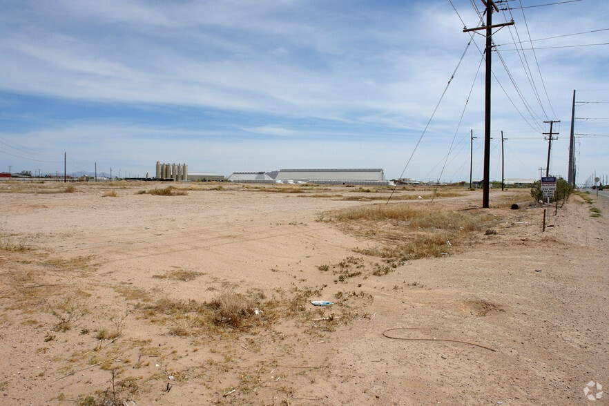 1398 N Thornton Rd, Casa Grande, AZ à vendre - Photo du bâtiment - Image 2 de 11