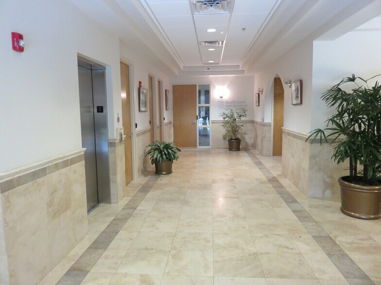 1616 Concierge Blvd, Daytona Beach, FL à louer - Photo intérieure - Image 1 de 12
