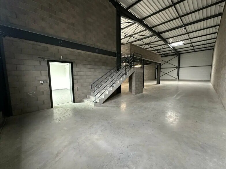 Flex in Souffelweyersheim for lease - Building Photo - Image 2 of 12