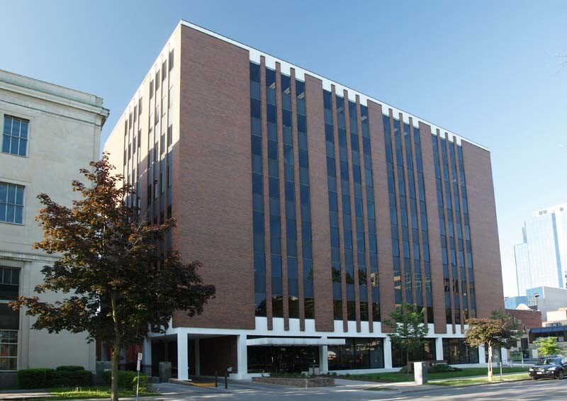 195 Dufferin Ave, London, ON à vendre Photo principale- Image 1 de 1