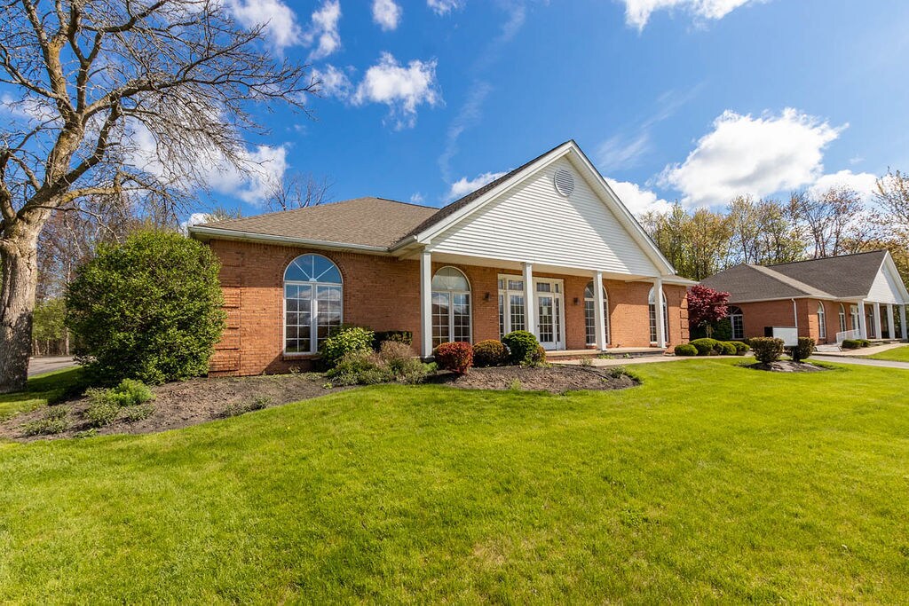 32 Professional Pky, Lockport, NY à vendre Photo du bâtiment- Image 1 de 46