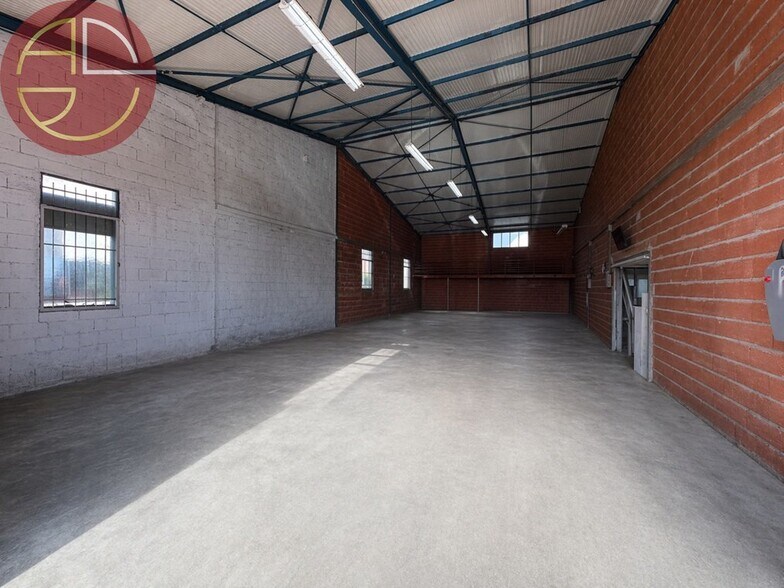 Industrial in Saint-Orens-de-Gameville for lease - Interior Photo - Image 2 of 5