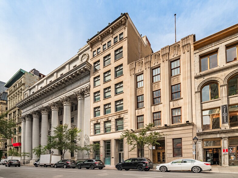261 Rue Saint-Jacques, Montréal, QC à louer - Photo du bâtiment - Image 2 de 21