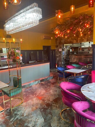 Plus de détails pour Kings Walk, Grays - Commerce de détail à louer