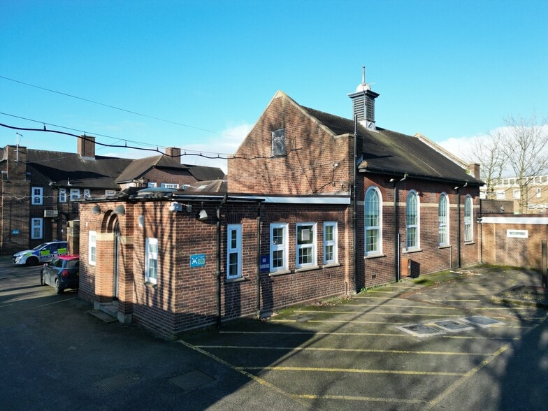 1 Anchor Parade, Walsall for sale - Building Photo - Image 2 of 3