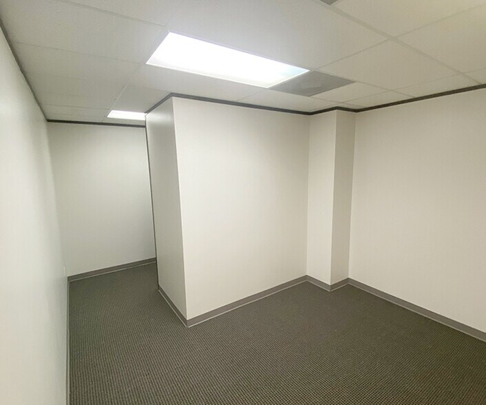 12340 Jones Rd, Houston, TX à louer - Photo intérieure - Image 3 de 5