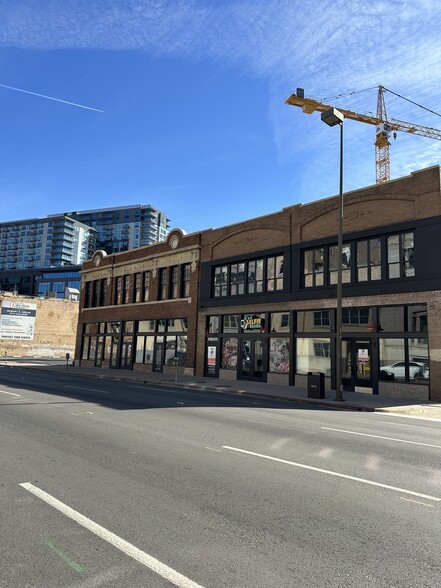 2008-2014 Commerce St, Dallas, TX for lease - Building Photo - Image 2 of 5