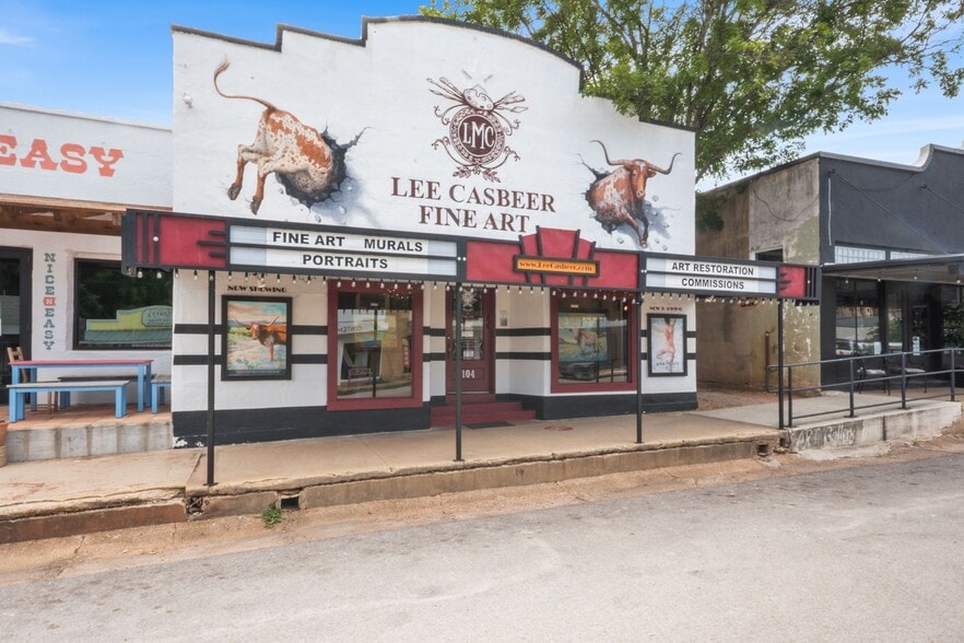 104 Nugent Ave, Johnson City, TX for sale - Building Photo - Image 2 of 35