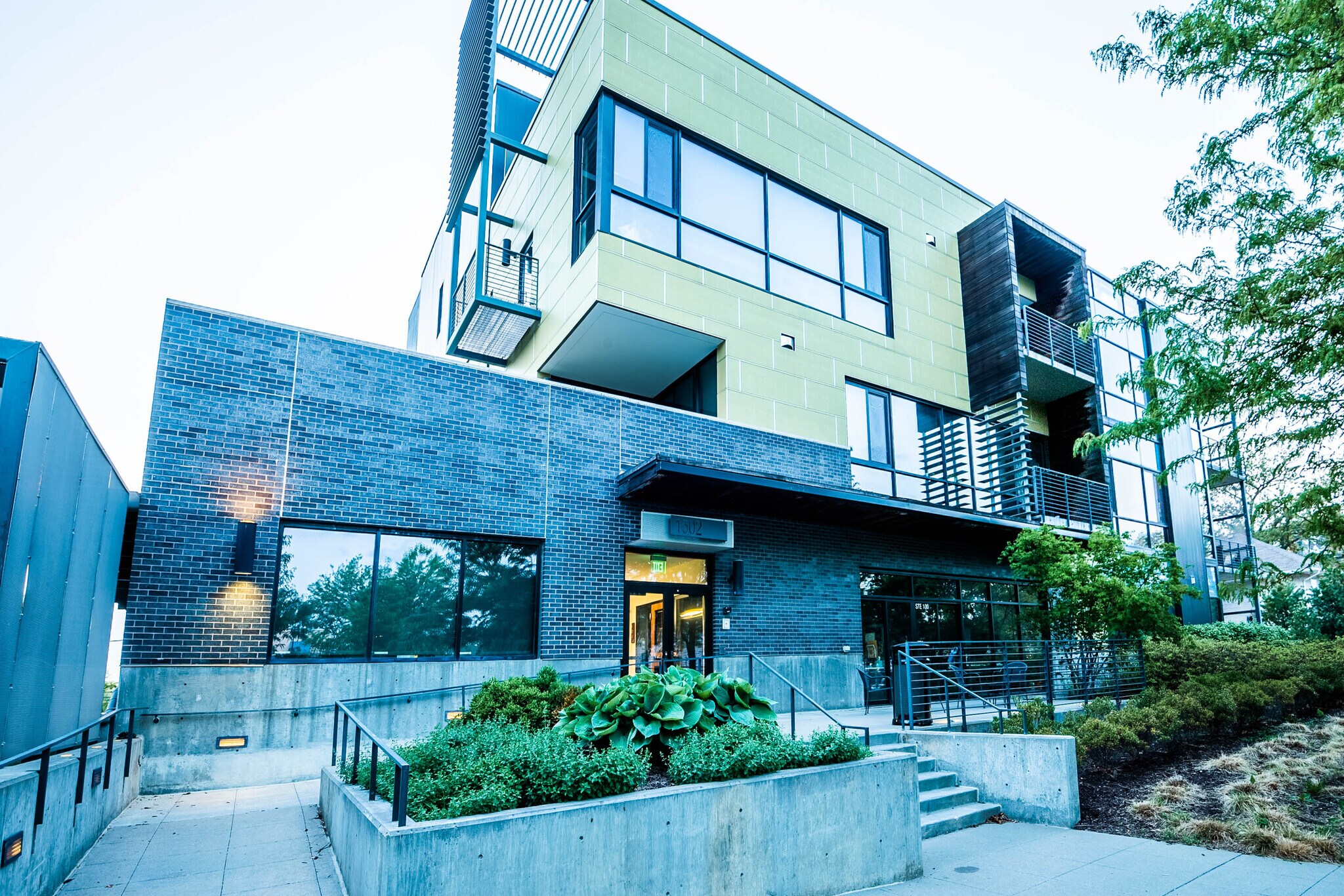 1502 S 10th St, Omaha, NE à vendre Photo du bâtiment- Image 1 de 7