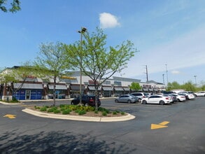 212-240 N Randall Rd, South Elgin, IL for lease Building Photo- Image 1 of 11