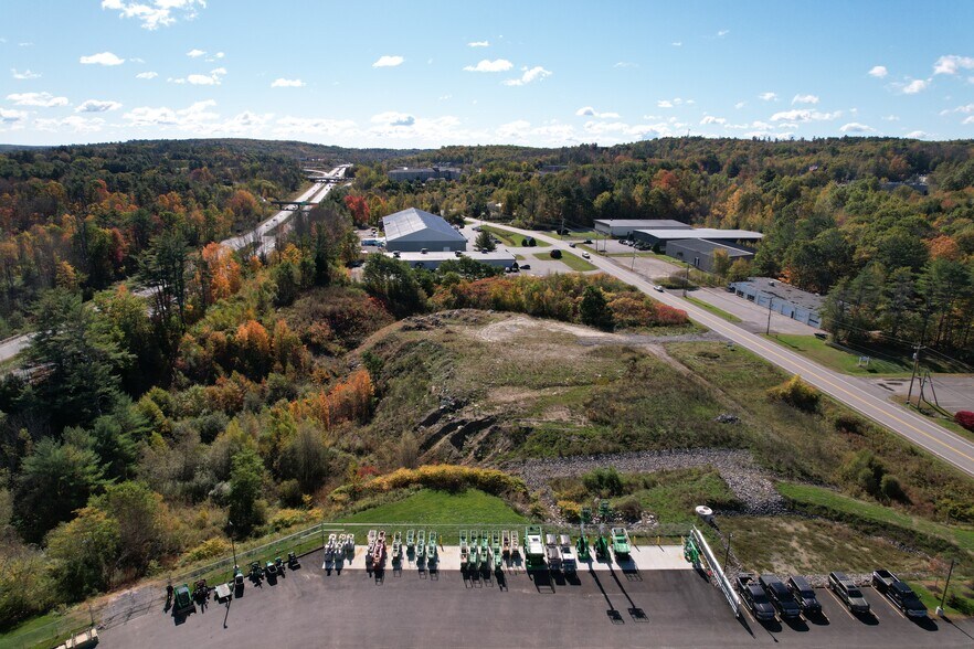 53 Leighton Rd, Augusta, ME à louer - Photo du bâtiment - Image 3 de 4