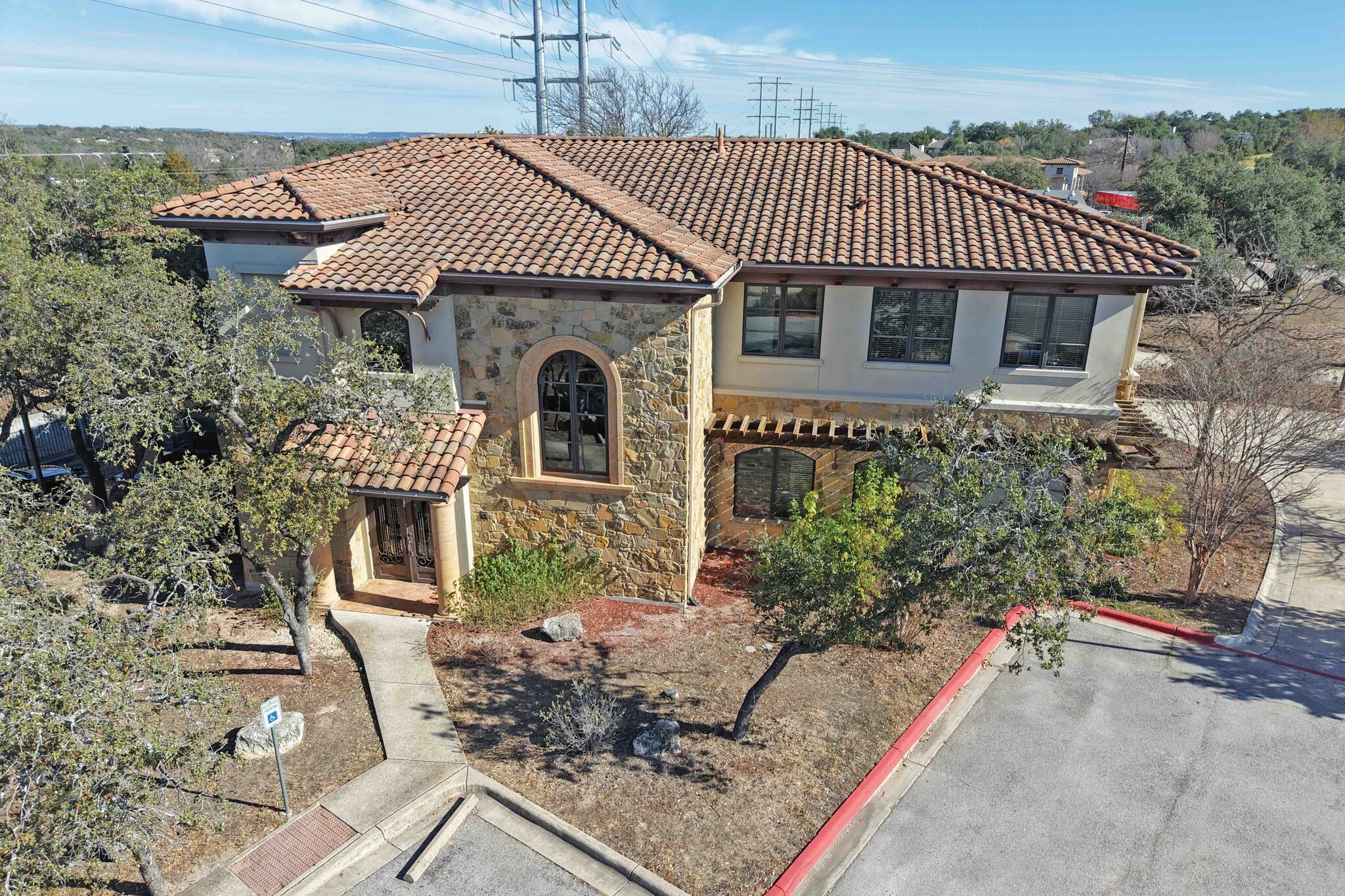 2220 Lakeway Blvd, Austin, TX for lease Primary Photo- Image 1 of 6