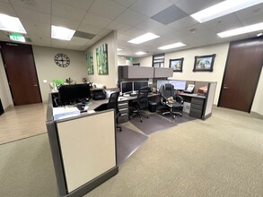 500 N Brand Blvd, Glendale, CA for lease Interior Photo- Image 2 of 11