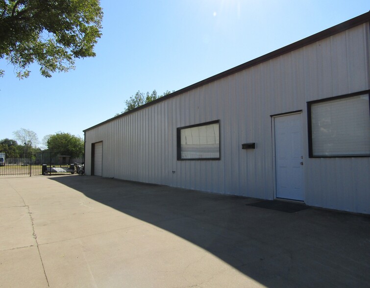 1324 N Main St, Paris, TX for sale - Building Photo - Image 2 of 10