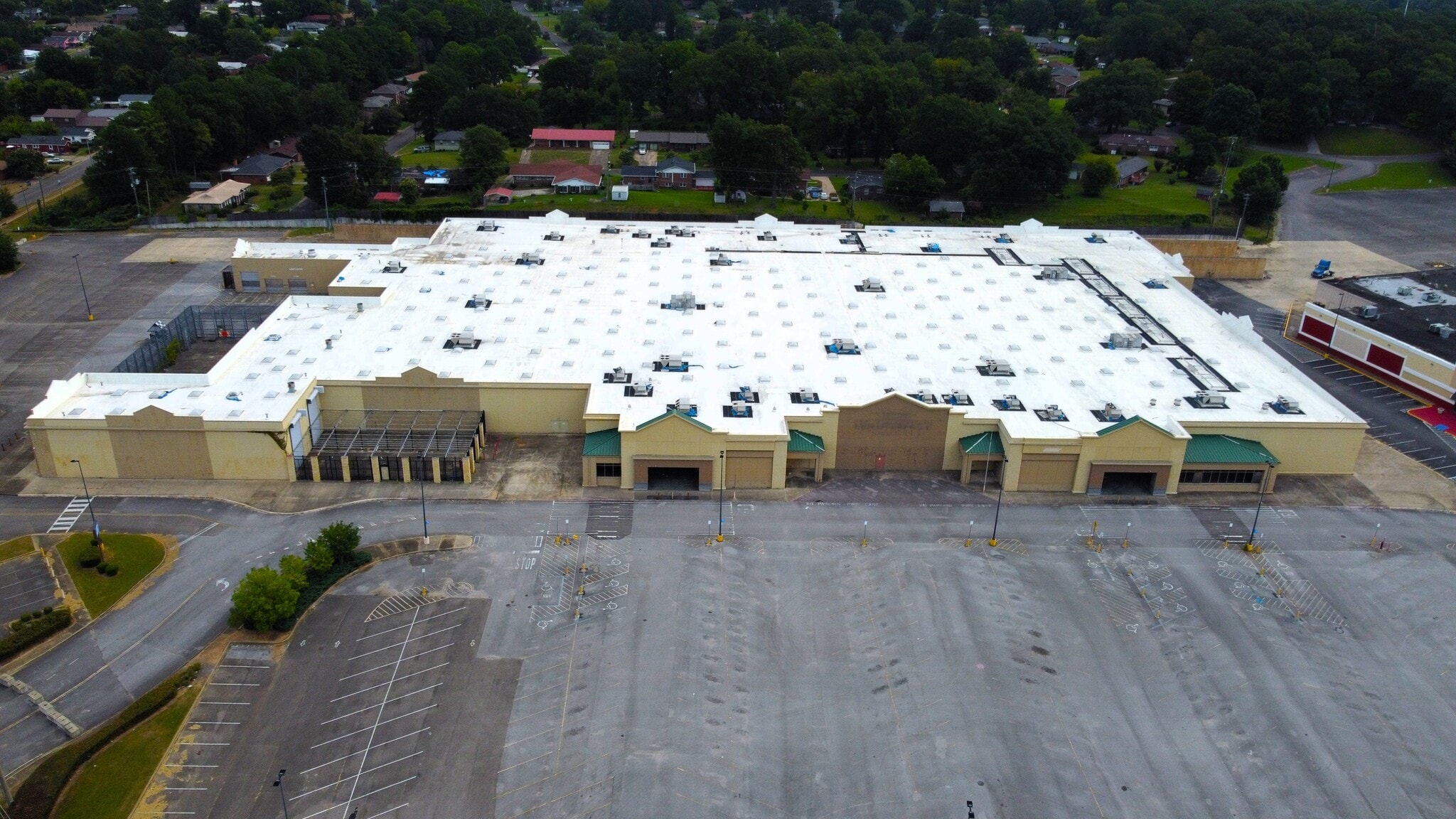 7201 B Aaron Aronov Dr, Fairfield, AL for sale Primary Photo- Image 1 of 6