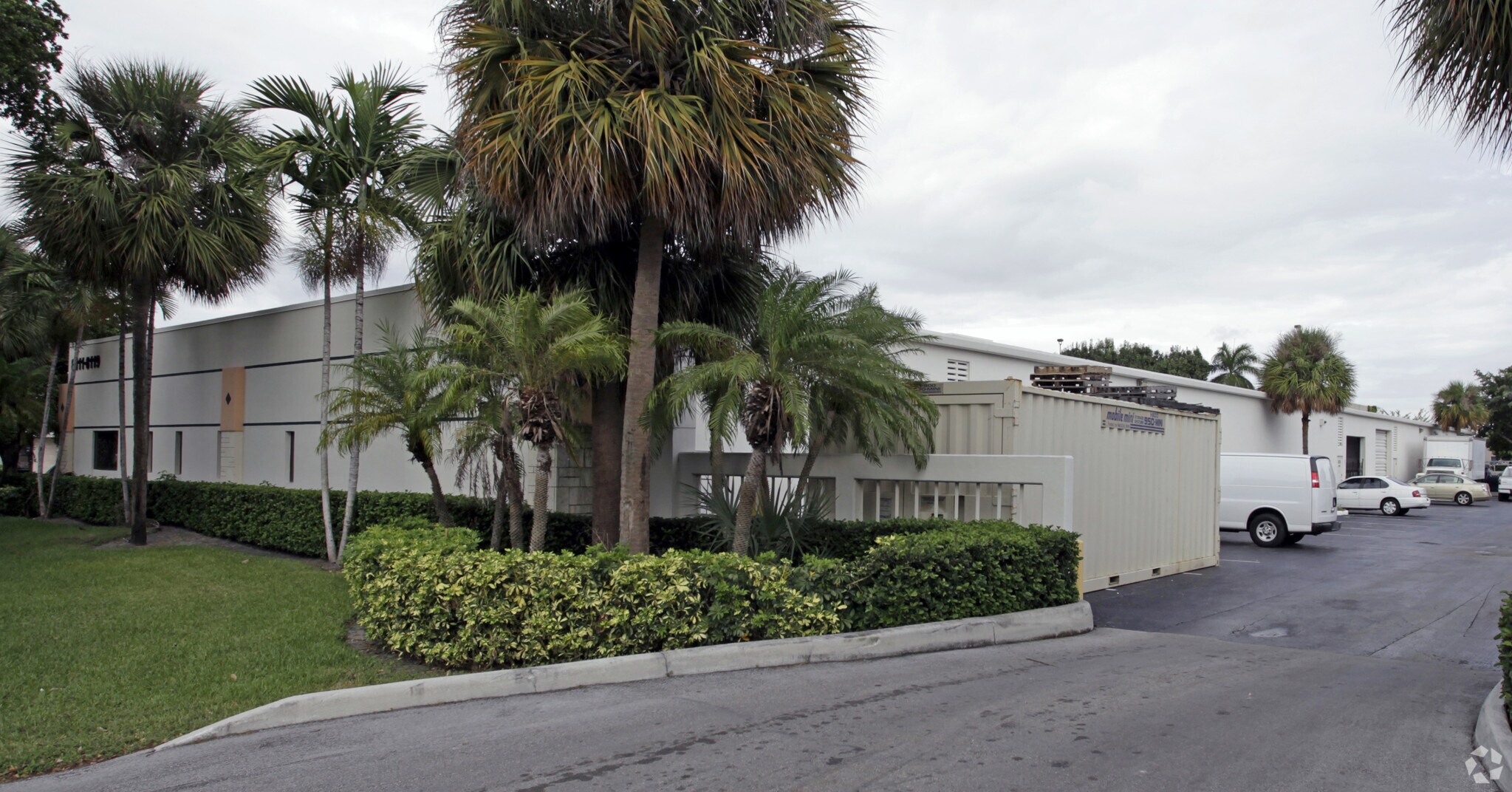 8111-8119 NW 33rd St, Miami, FL à vendre Photo principale- Image 1 de 94