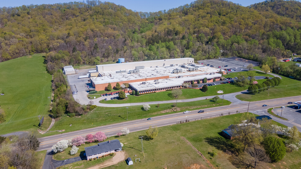 7500 US 11 W, Rogersville, TN à louer - Photo du b timent - Image 3 de 12