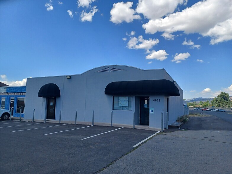 4035 S 6th St, Klamath Falls, OR à vendre - Photo du bâtiment - Image 2 de 15
