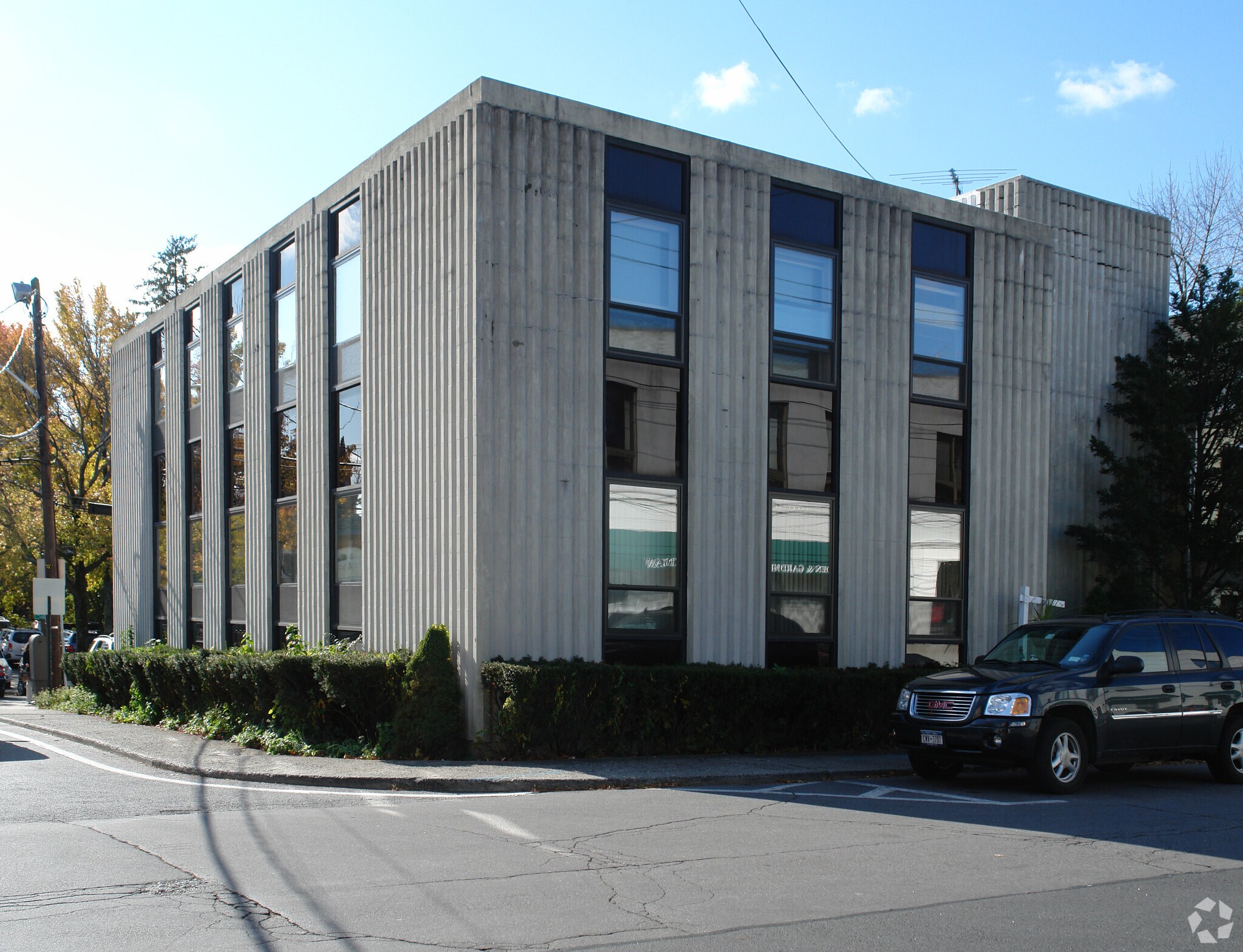 11 Elm Pl, Rye, NY à louer Photo du bâtiment- Image 1 de 8