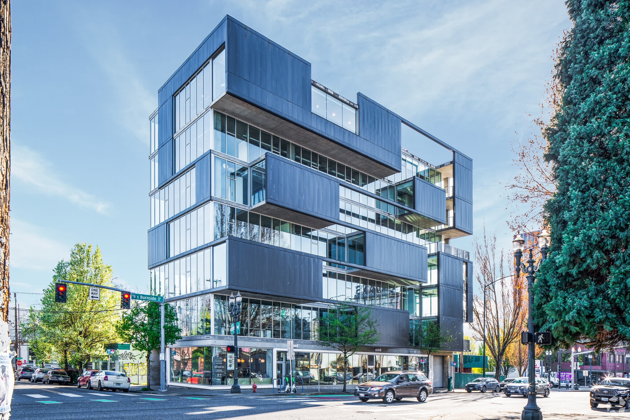 524-542 E Burnside St, Portland, OR for sale Primary Photo- Image 1 of 19