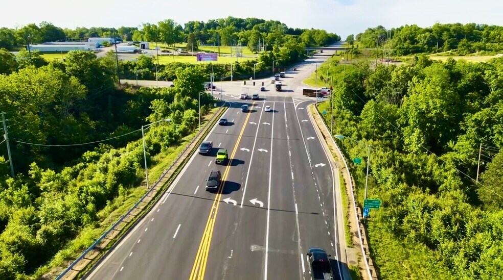 110 Campbellsville Byp, Campbellsville, KY à vendre - Aérien - Image 1 de 6